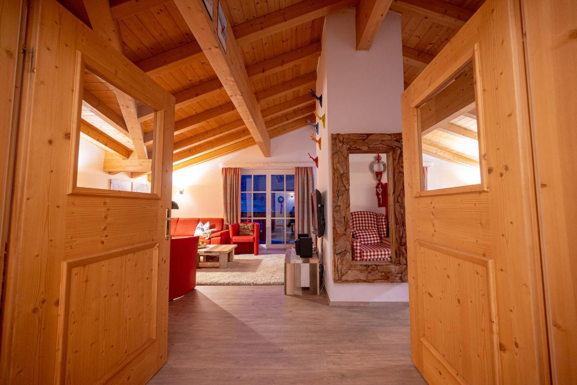 All Seasons Lodge By All In One Apartments 카프룬 외부 사진